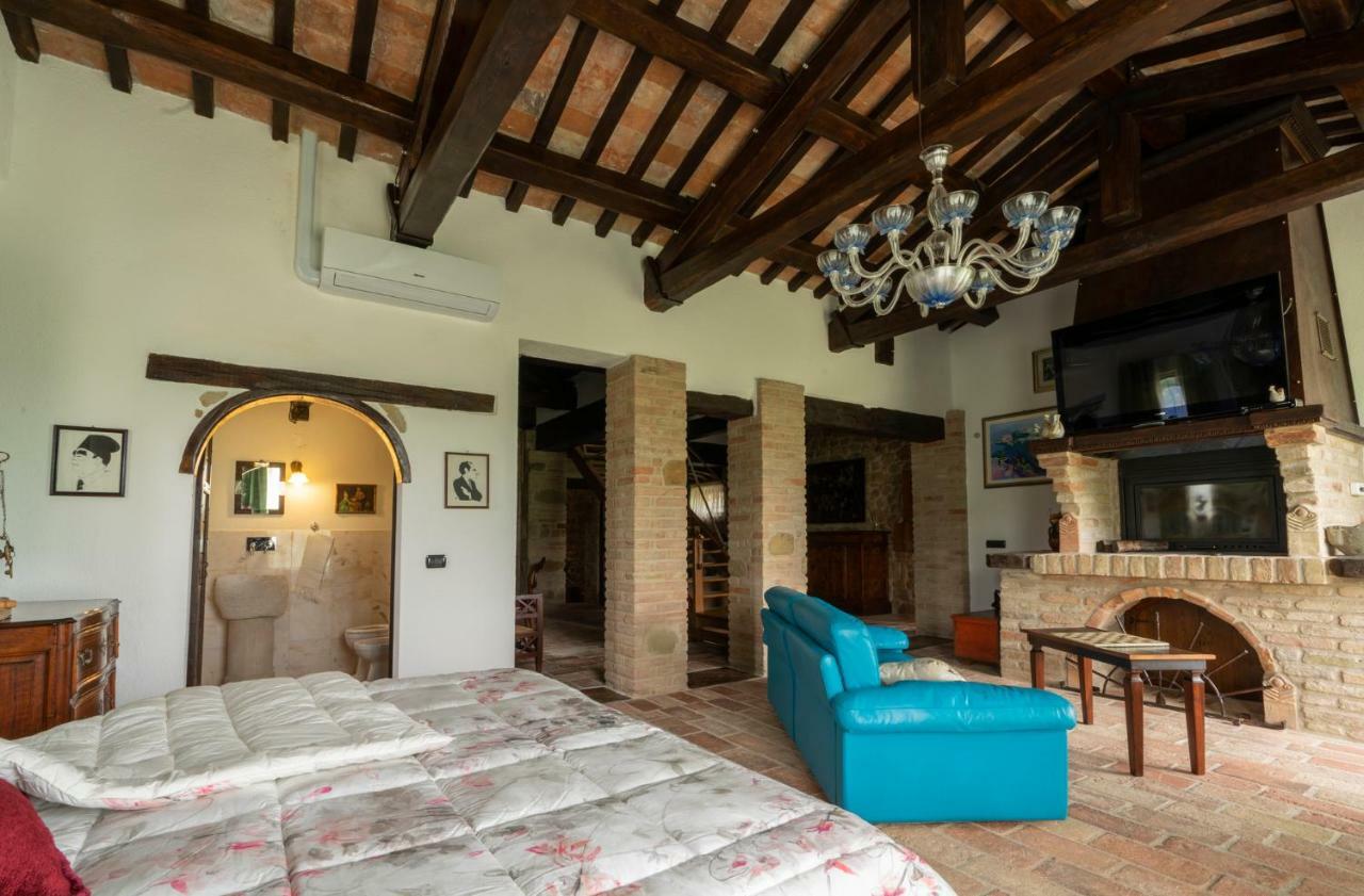 Azzurro Di Vallepietra Camporotondo di Fiastrone Luaran gambar