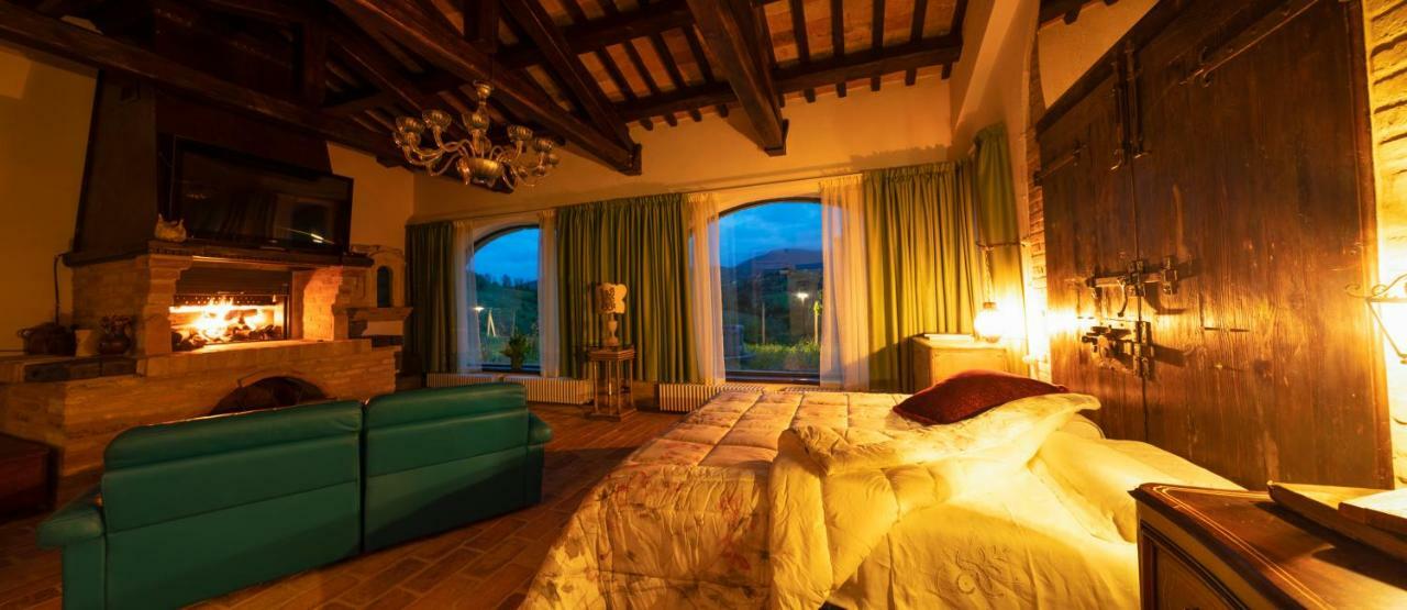 Azzurro Di Vallepietra Camporotondo di Fiastrone Luaran gambar